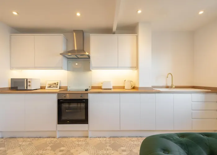 Apartment 1, King\'S Court