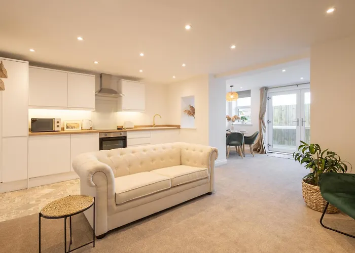 Apartment 1, King\'S Court